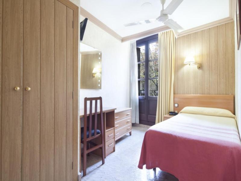 Hotel Fornos Barcelona Buitenkant foto