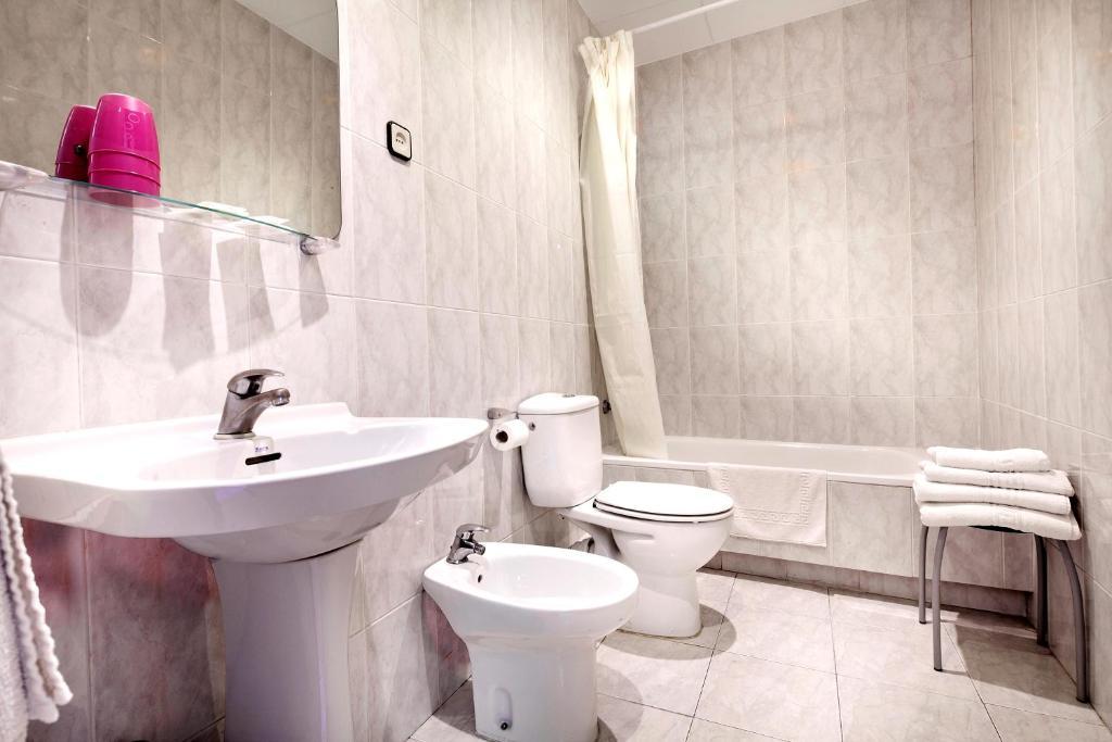 Hotel Fornos Barcelona Buitenkant foto