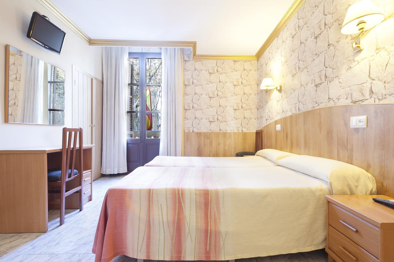 Hotel Fornos Barcelona Buitenkant foto